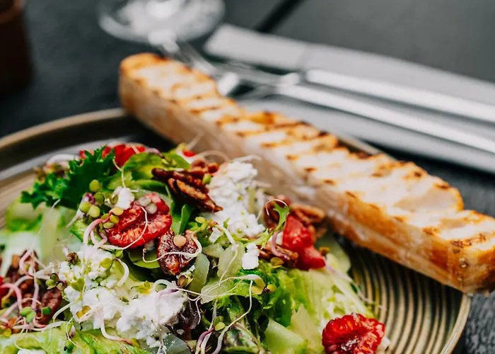 Отель Q Краков