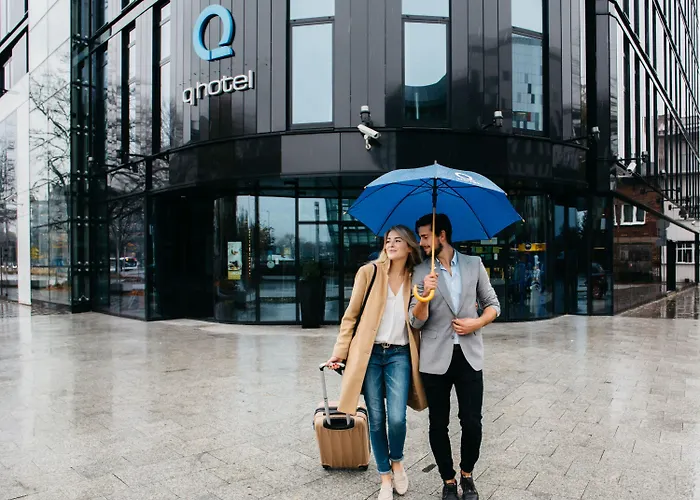 كيو بلس كراكوف 4*