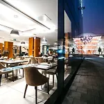 Q 4* Krasków