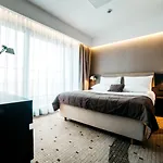 Q 4* Krasków