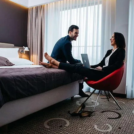 Hotel Q