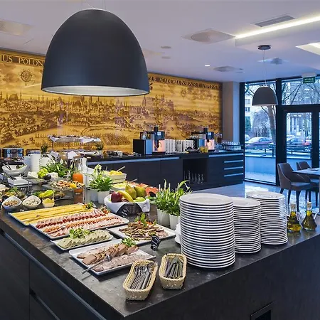 Hotel Q