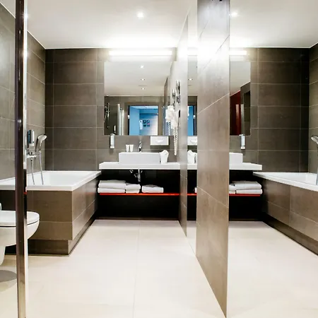 Hotel Q 4*